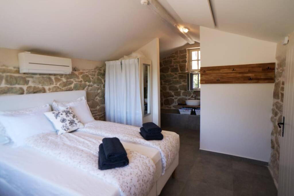 Ferienhaus Villa Alisia, Wunderschoenes Natursteinhaus Bei Porec, Istrien, Kroatien Vranje Selo المظهر الخارجي الصورة