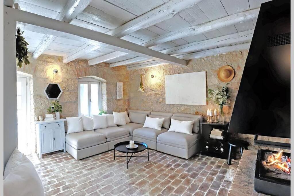 Ferienhaus Villa Alisia, Wunderschoenes Natursteinhaus Bei Porec, Istrien, Kroatien Vranje Selo المظهر الخارجي الصورة