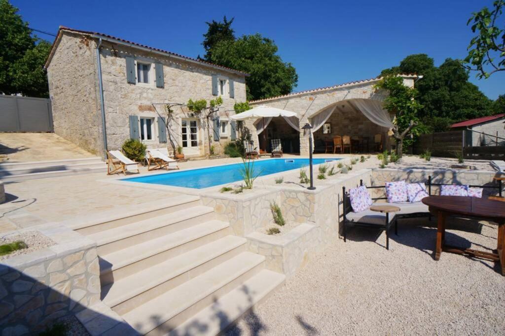 Ferienhaus Villa Alisia, Wunderschoenes Natursteinhaus Bei Porec, Istrien, Kroatien Vranje Selo المظهر الخارجي الصورة