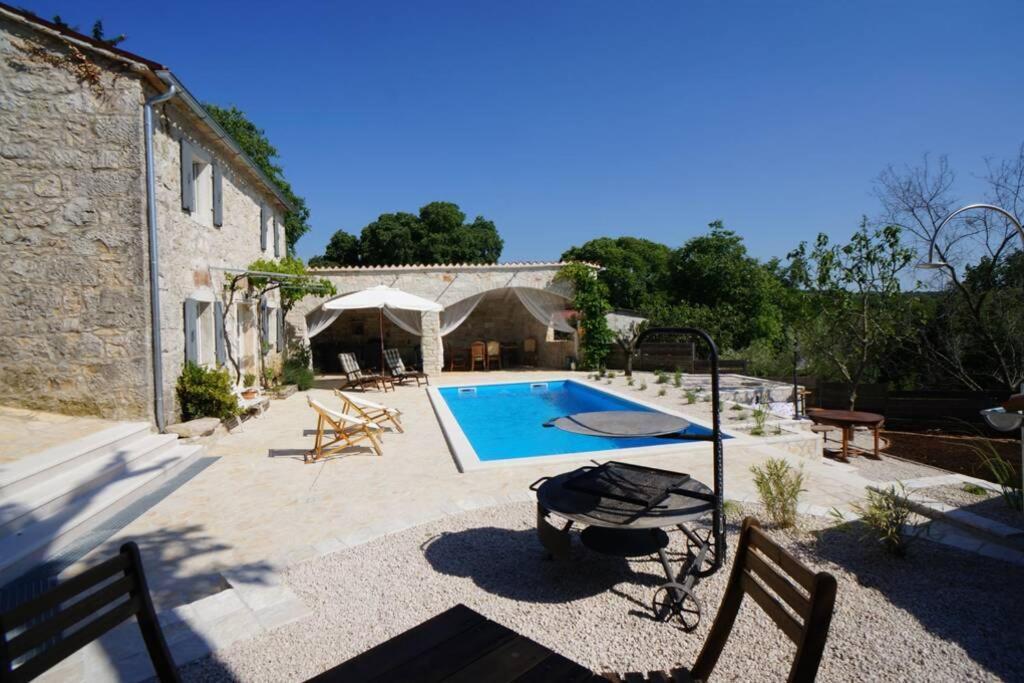 Ferienhaus Villa Alisia, Wunderschoenes Natursteinhaus Bei Porec, Istrien, Kroatien Vranje Selo المظهر الخارجي الصورة