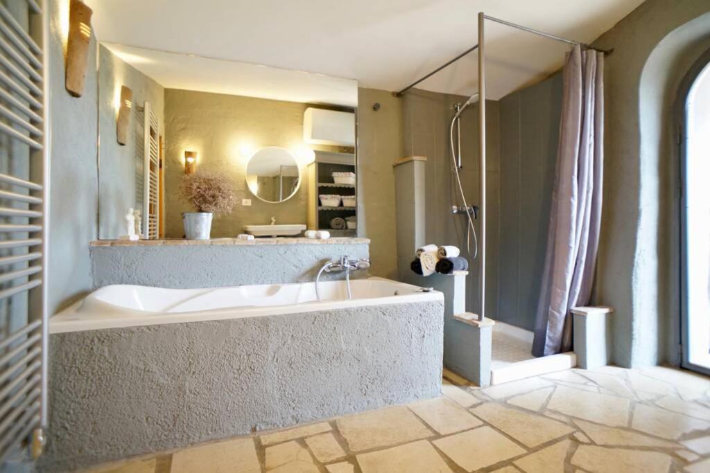 Ferienhaus Villa Alisia, Wunderschoenes Natursteinhaus Bei Porec, Istrien, Kroatien Vranje Selo المظهر الخارجي الصورة